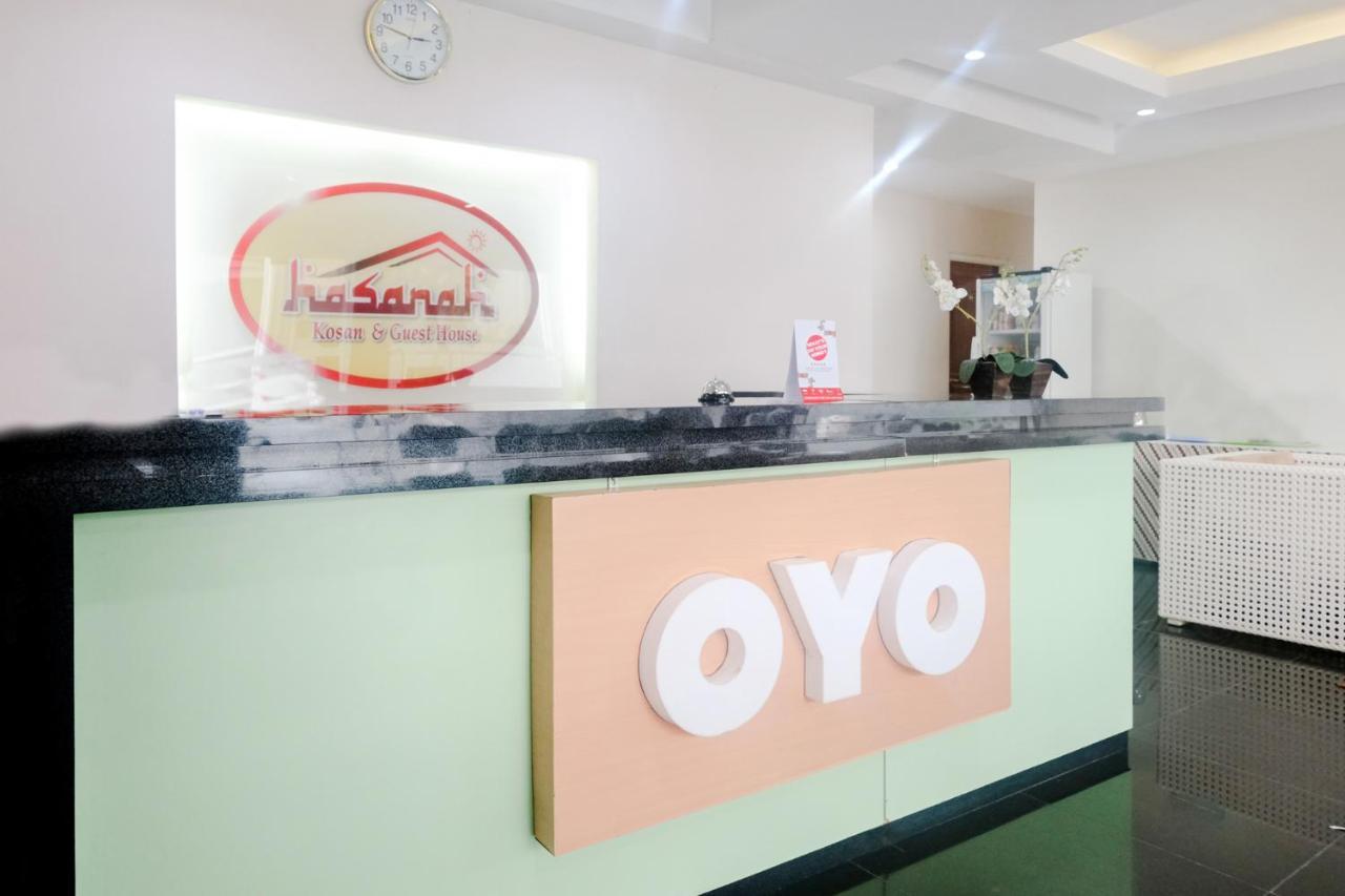 OYO 696 Hasanah Guest House Syariah De Saphire Malang Bagian luar foto